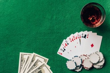 tupai game lobby showing football, live casino, and slot categories